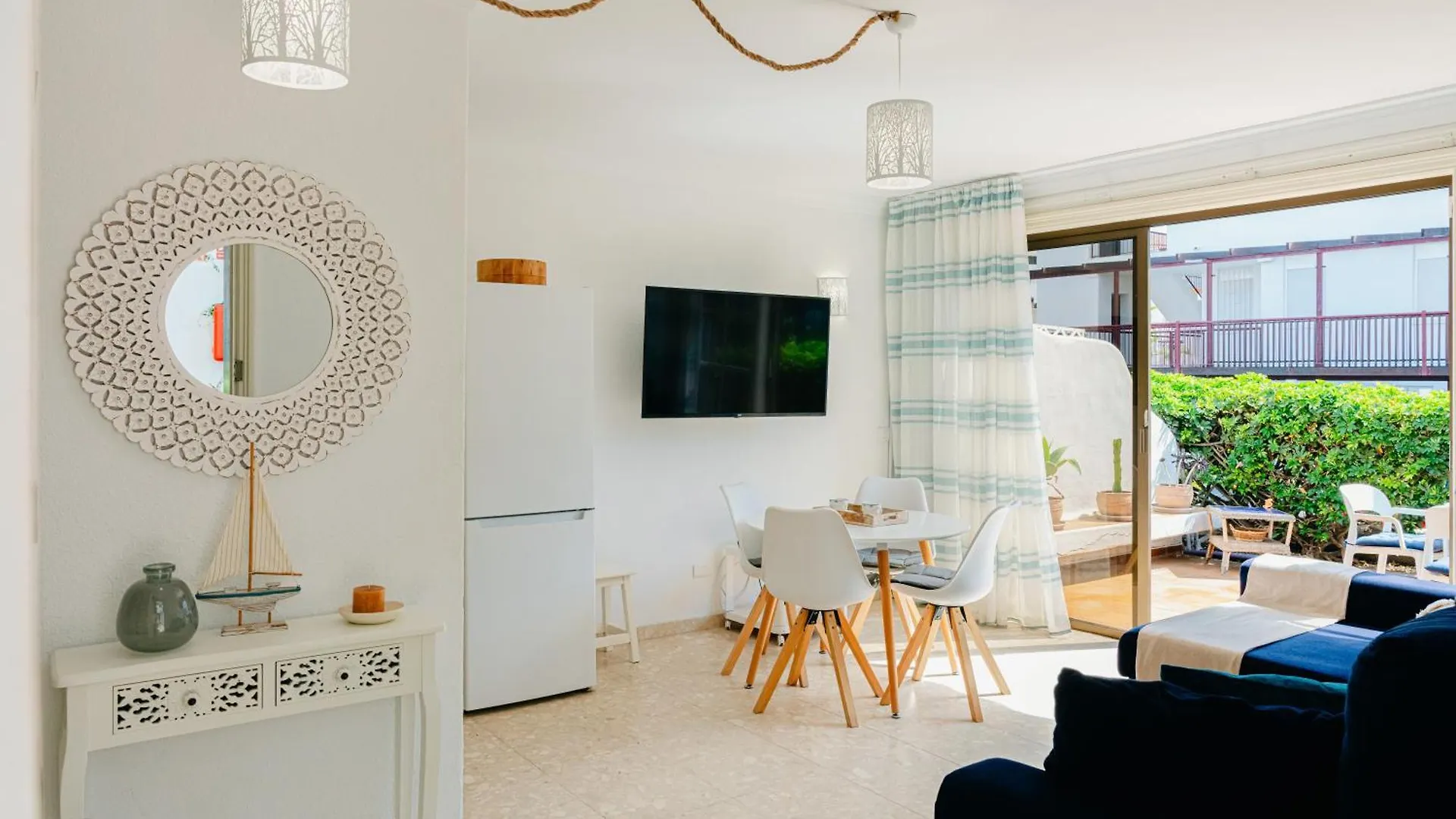 1Bdr Sunny Terrace Apartment contacts